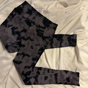 Bombshell leggings